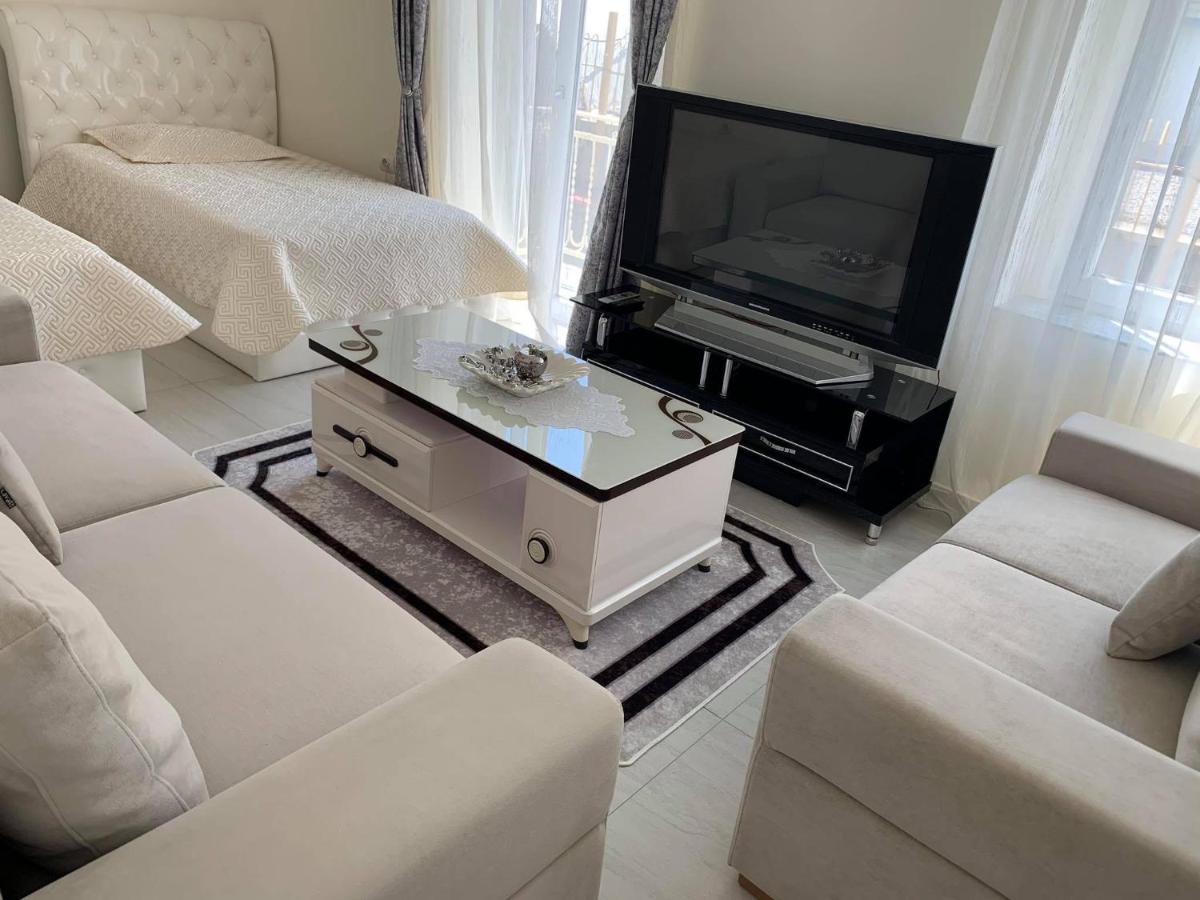 Apartament Oresti Korce Buitenkant foto